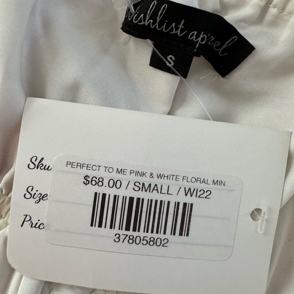 Floral dress w/ pockets - Picture 4 of 4